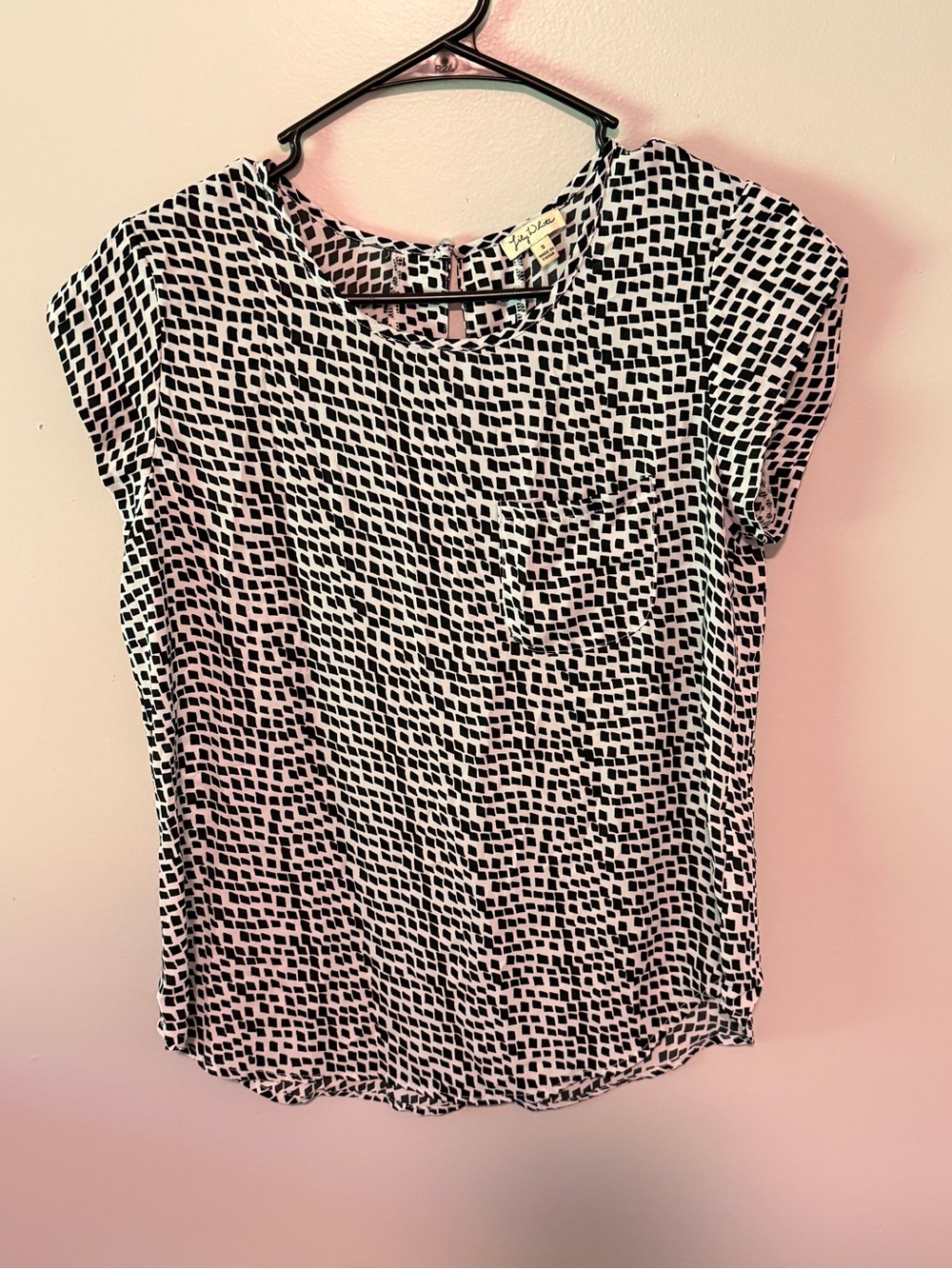 Lily White Black & White Geometric Cap-Sleeve Top